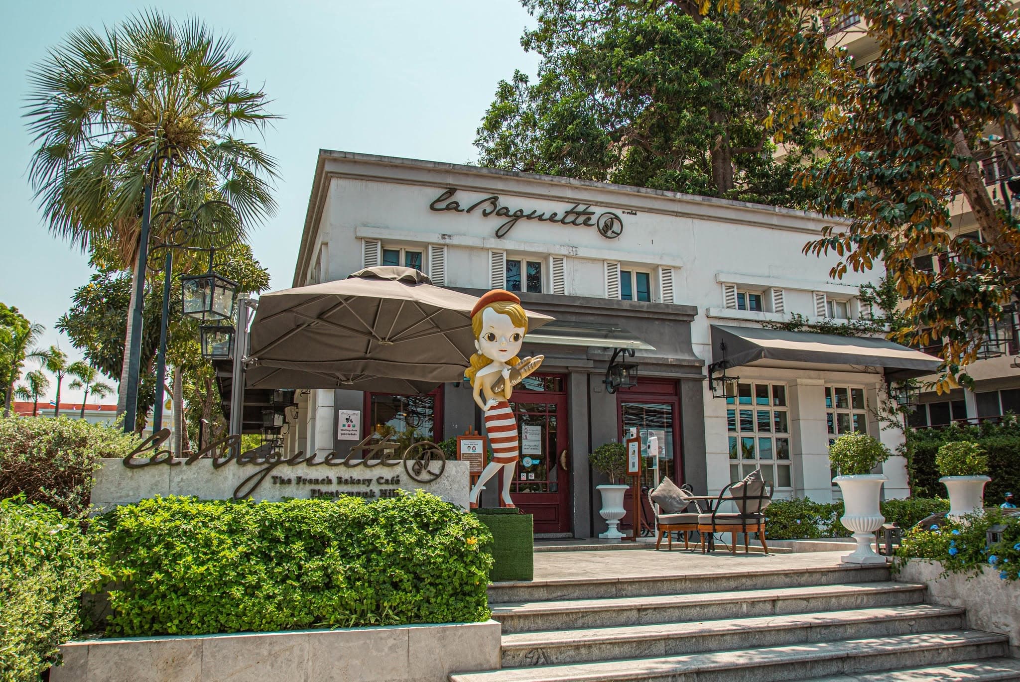 La Baguette (Phra Tamnak Hill) in Thailand